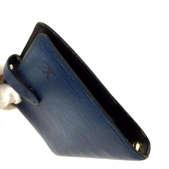 Authentic Louis Vuitton Epi Agenda Blue Notebook - Picture 6 of 12